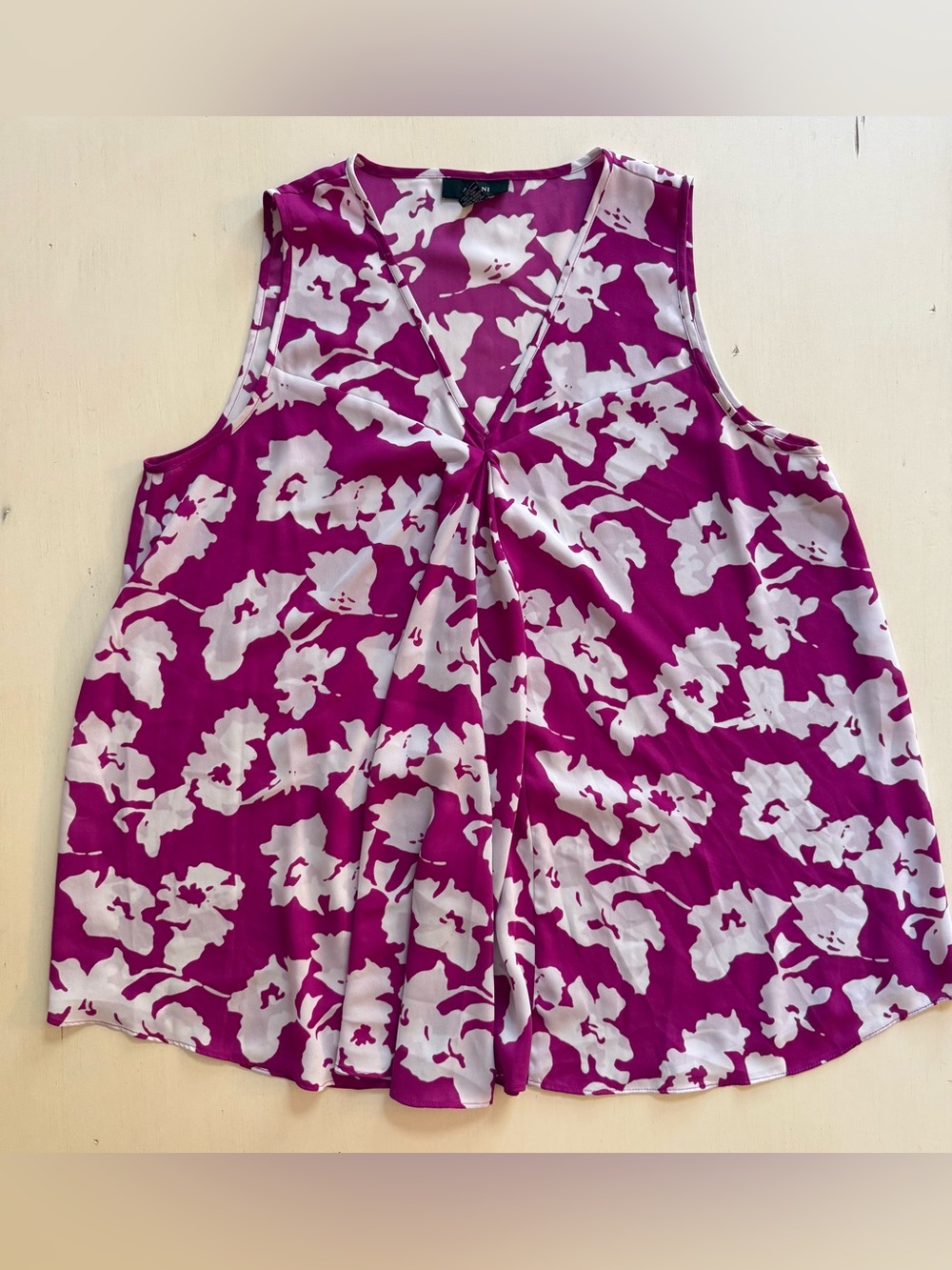 Alfani Magenta & White Floral V-Neck Tank sz 14